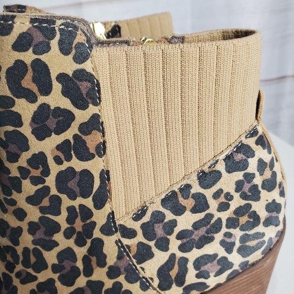 Toms Sadie Suede Boot Womens Size 7.5 Animal Print Wedge Booties Side Zip - Picture 5 of 9